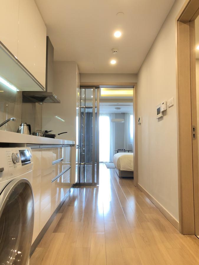 One Sunland Serviced Suites Managed By Lanson Place Шанхай Стая снимка