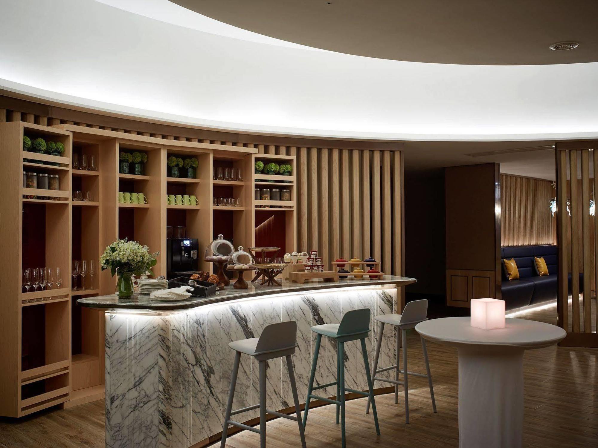 One Sunland Serviced Suites Managed By Lanson Place Шанхай Екстериор снимка
