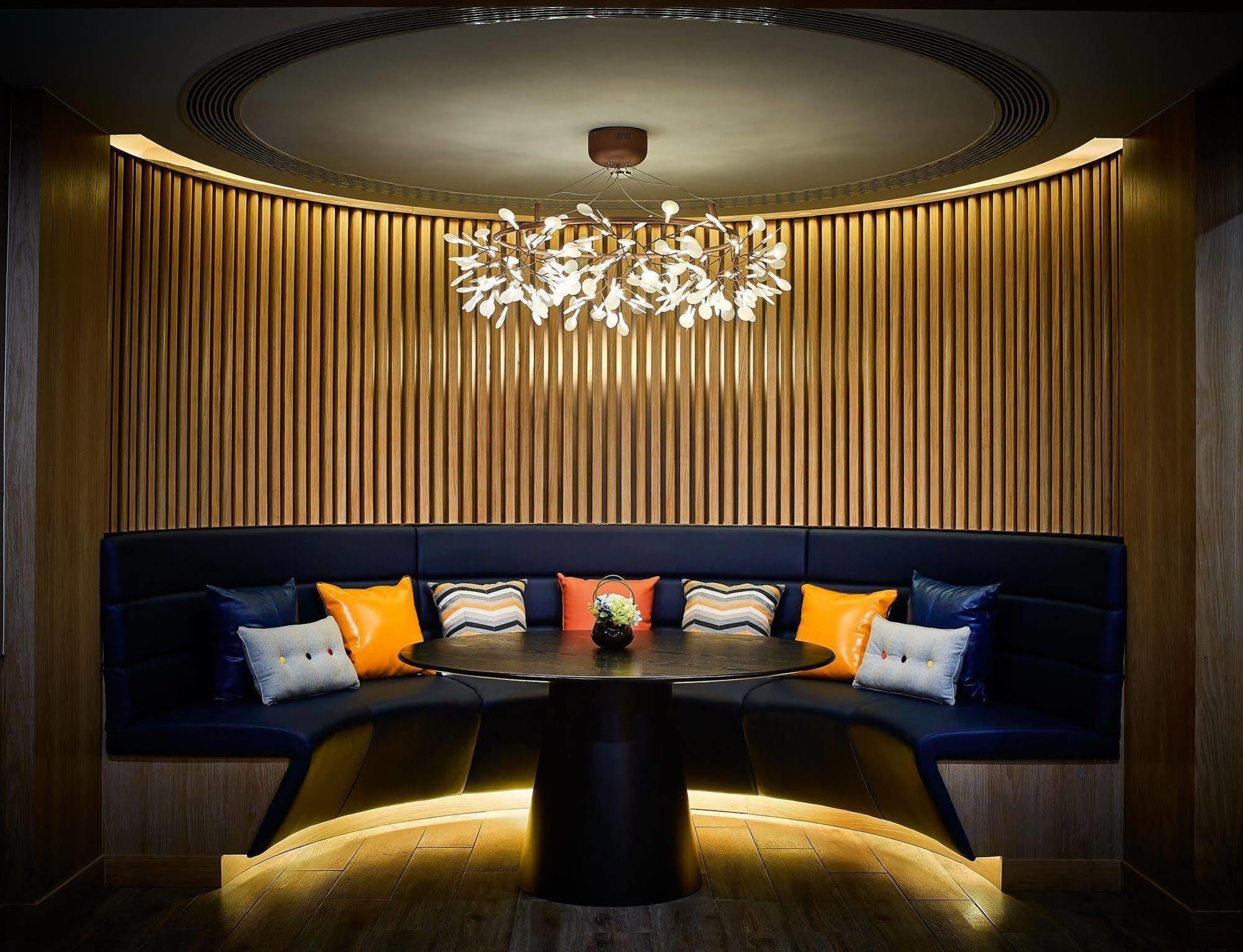 One Sunland Serviced Suites Managed By Lanson Place Шанхай Екстериор снимка